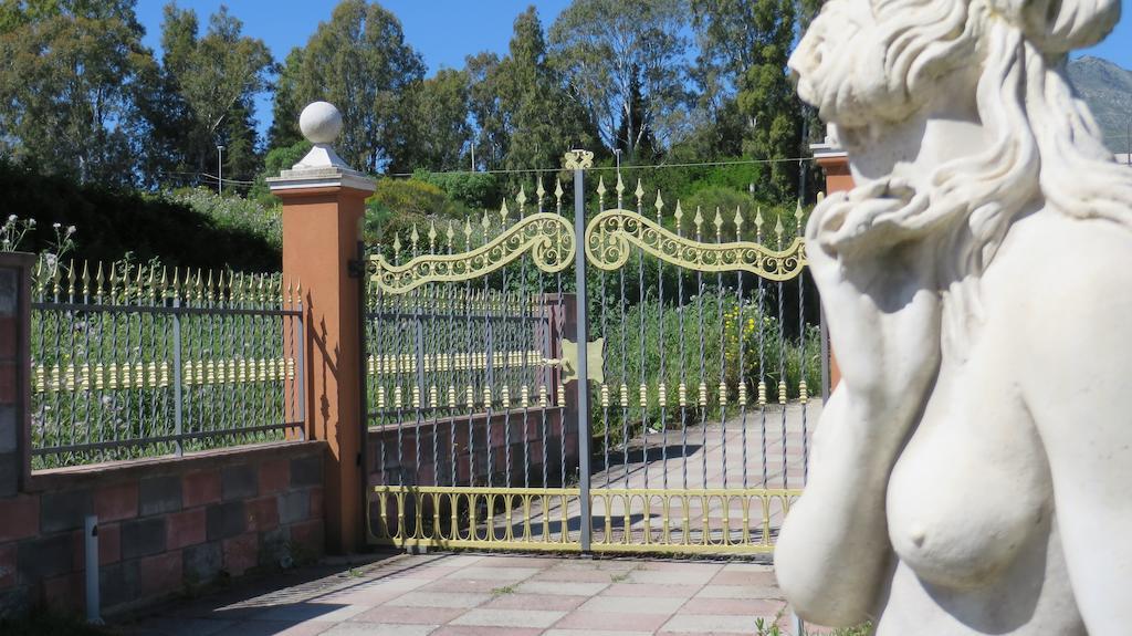 فندق Il Giardino Monticciolo كاستيلاّماري ديل غو المظهر الخارجي الصورة